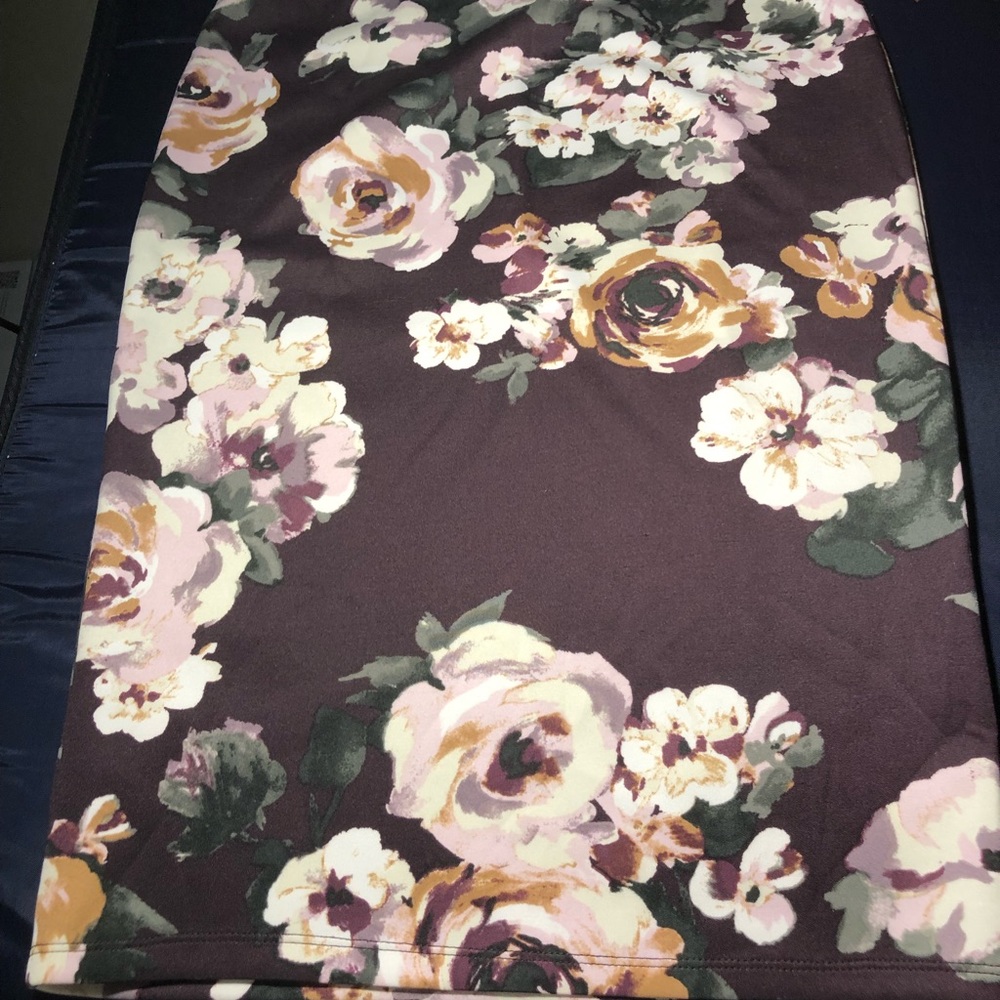 Midi purple white and tan floral skirt